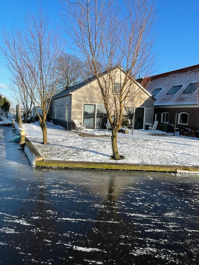 Mooi Vakantiehuis Prachtig Gelegen Aan Het Water Rijpwetering Экстерьер фото