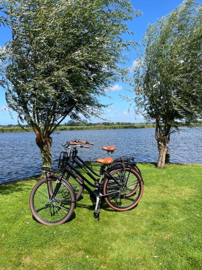 Mooi Vakantiehuis Prachtig Gelegen Aan Het Water Rijpwetering Экстерьер фото